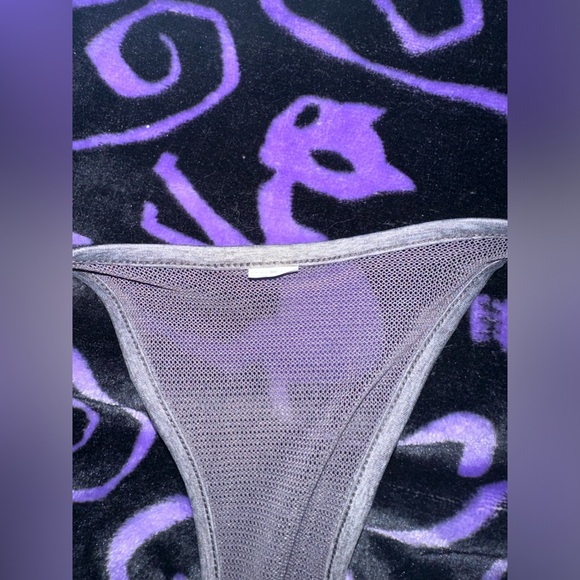 Under Armour Razorback Tank Top - Picture 4 of 4